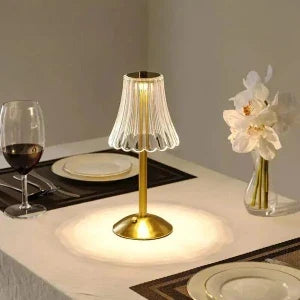 Luminária de Mesa Sem Fio Abajur Dourado Design Elegante