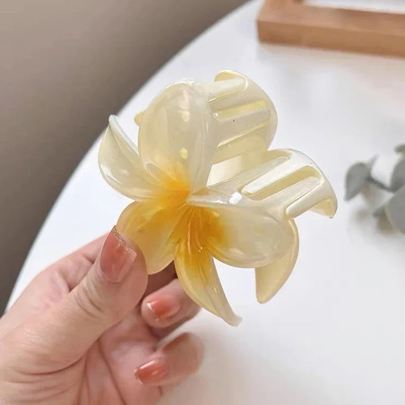 Prendedor Presilha Piranha de Flor Blogueira Praiana Mega Certo