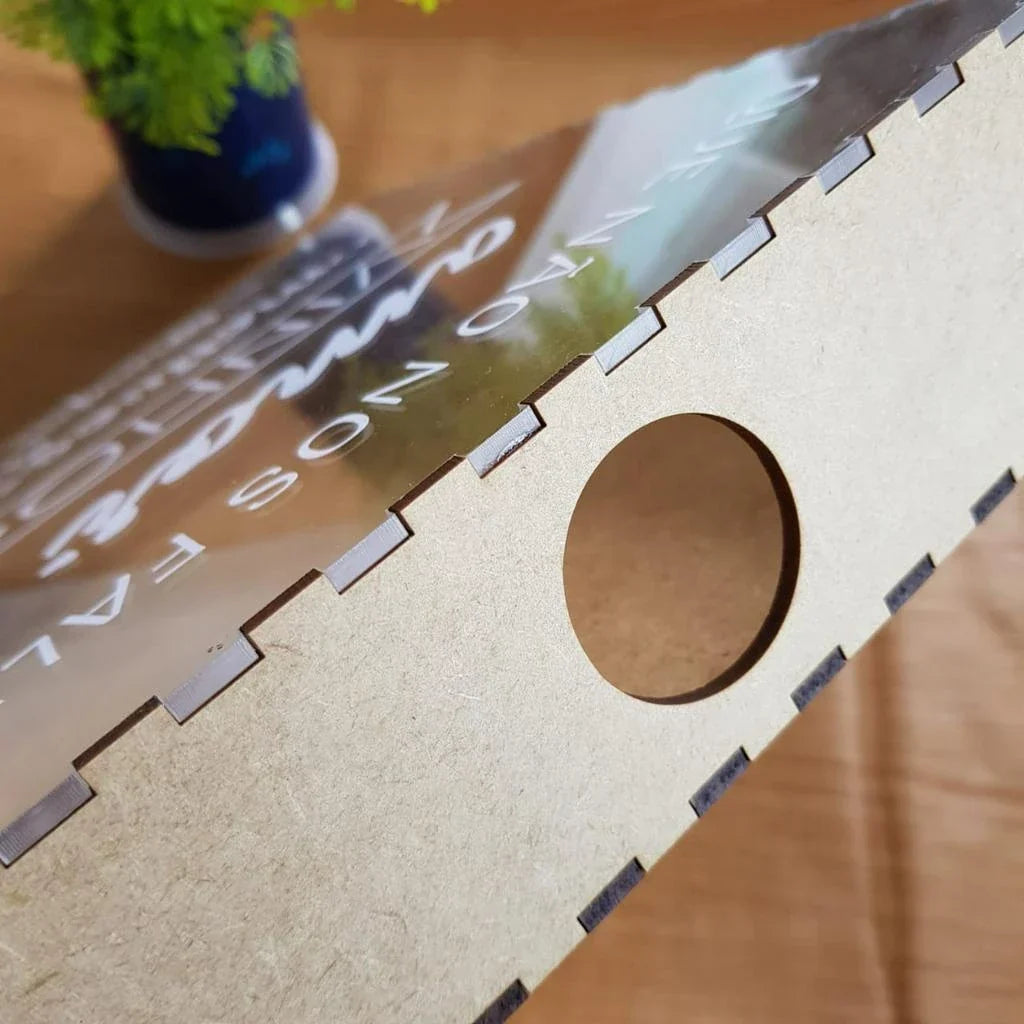 Quadro de MDF Porta Rolha de Vinhos Mega Certo