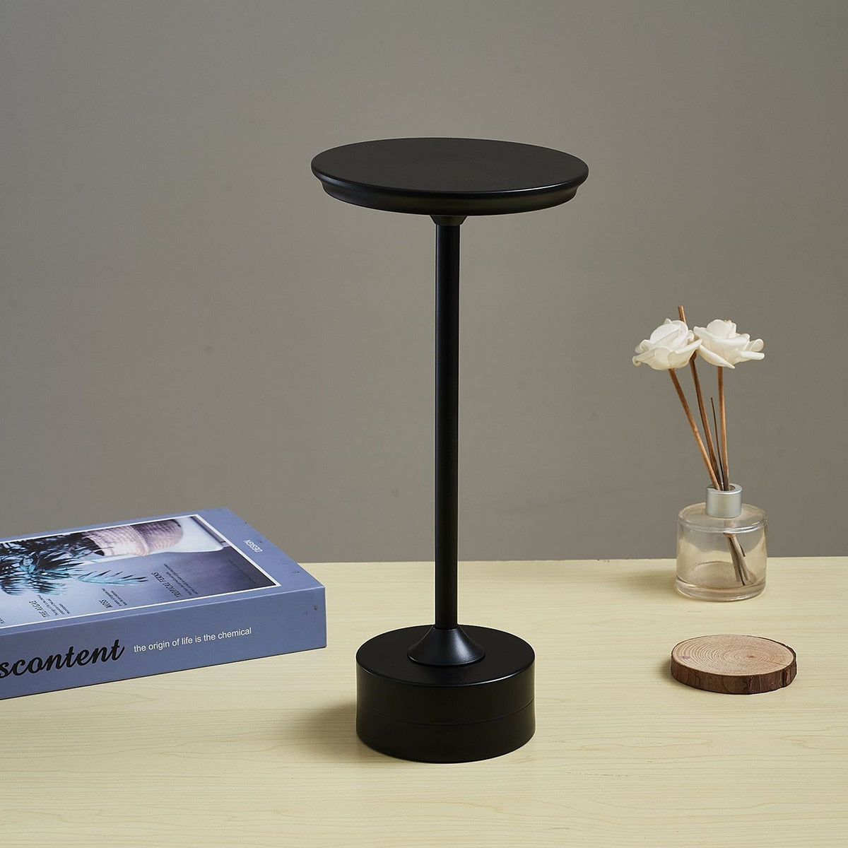 Luminária de Mesa Minimalista Mega Certo