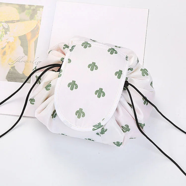 Bolsa de Maquiagem Necessaire com Fechamento de Cordinha GlamBag Mega Certo