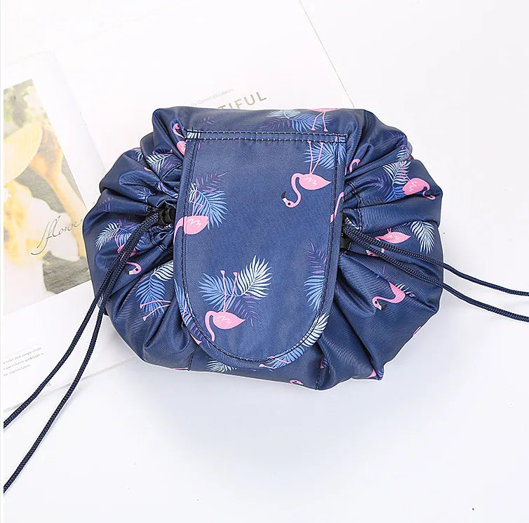 Bolsa de Maquiagem Necessaire com Fechamento de Cordinha GlamBag Mega Certo
