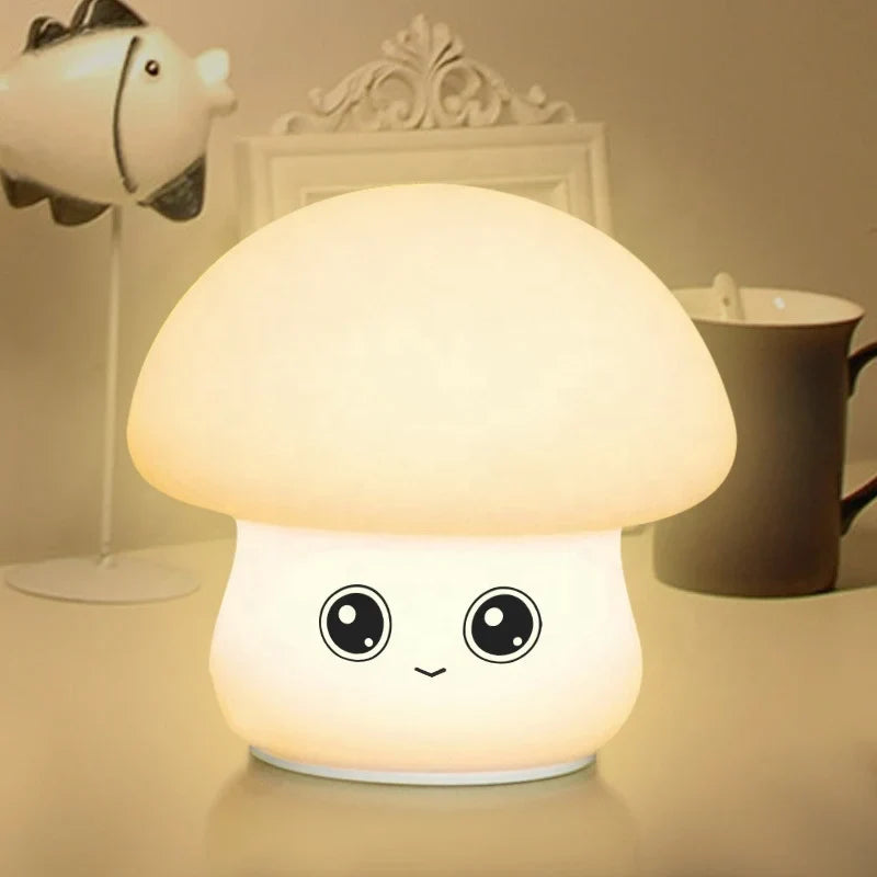 Mini Luminária LED Formato Cogumelo Fofo Recarregável Lumora Mega Certo